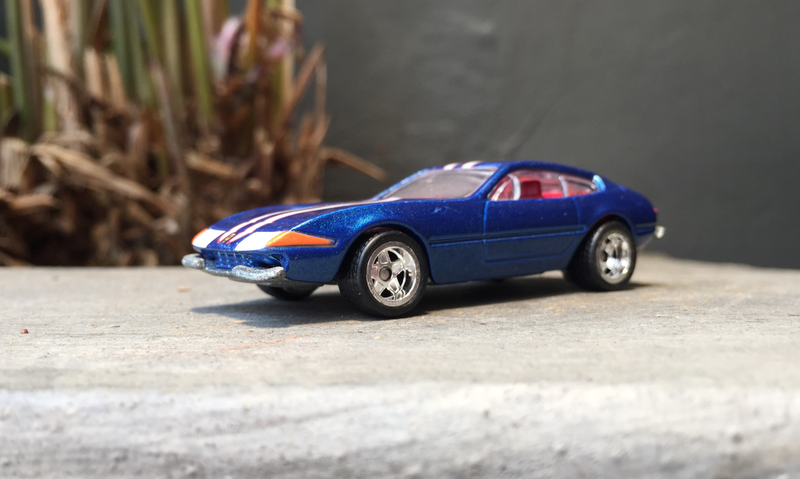 Illustration for article titled Ferrari Friday - Daytona blues
